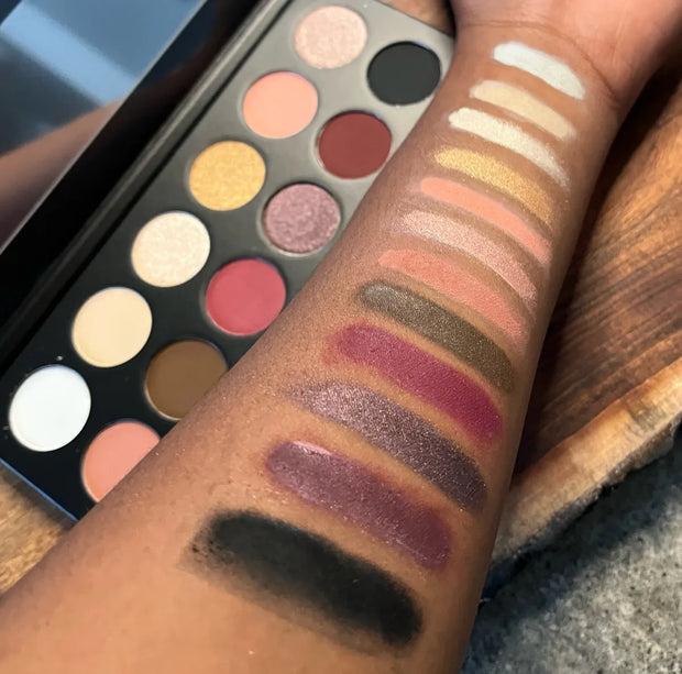 Simply It Eye Shadow Pallet - N S Coosmetics