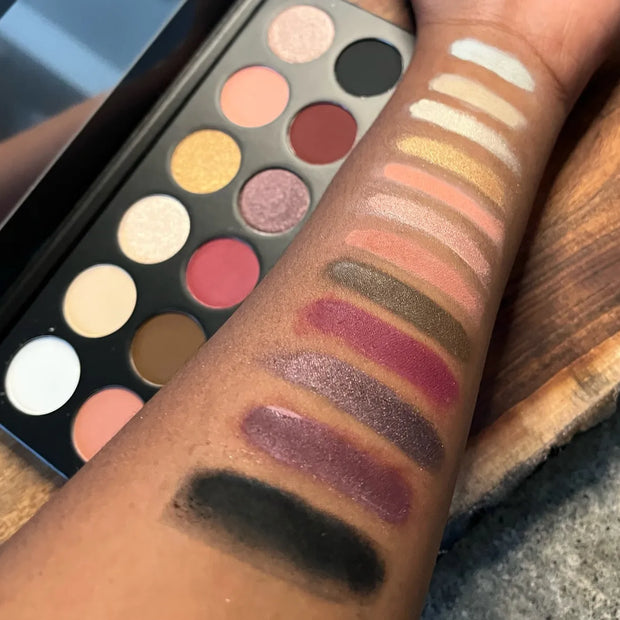 Simply It Eye Shadow Pallet - N S Coosmetics